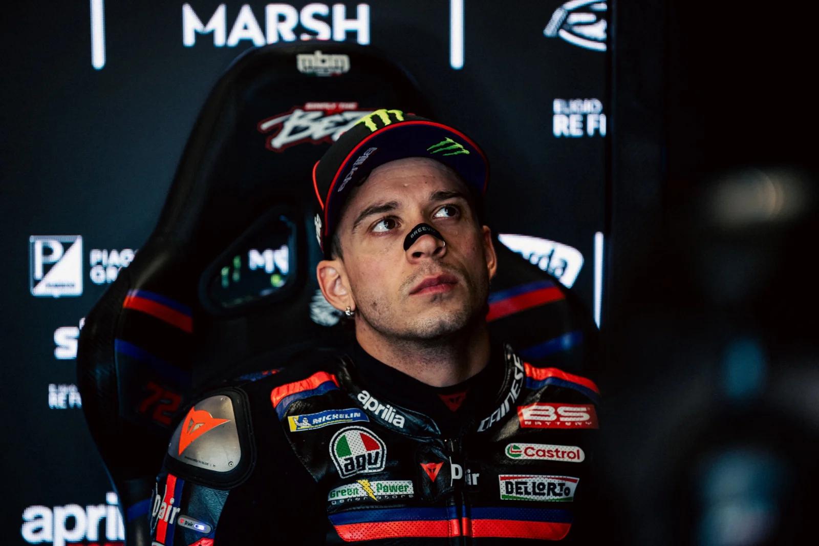 Bezzecchi, suspendido del GP de la República Checa por agredir a un comisario tras su caída en el Sprint