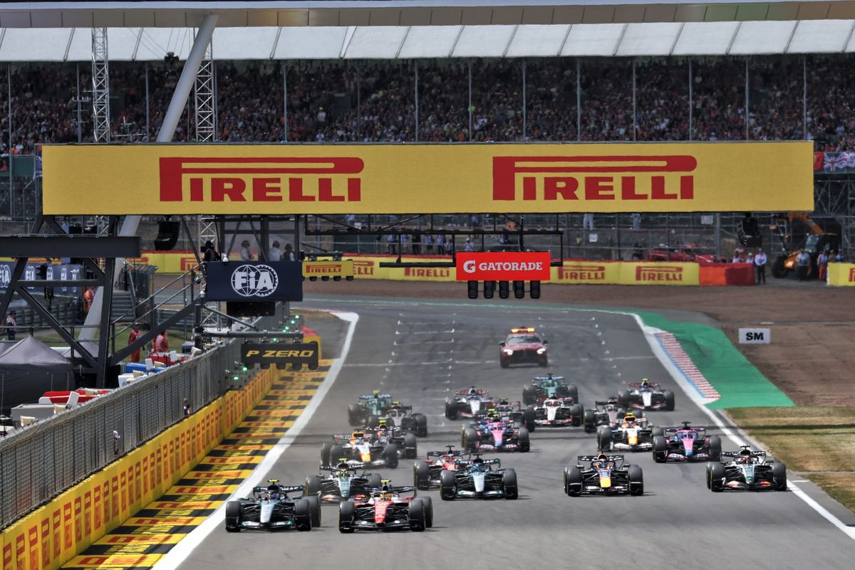 Leclerc rompe su sequía en el caos de Silverstone mientras Antonelli se desmorona