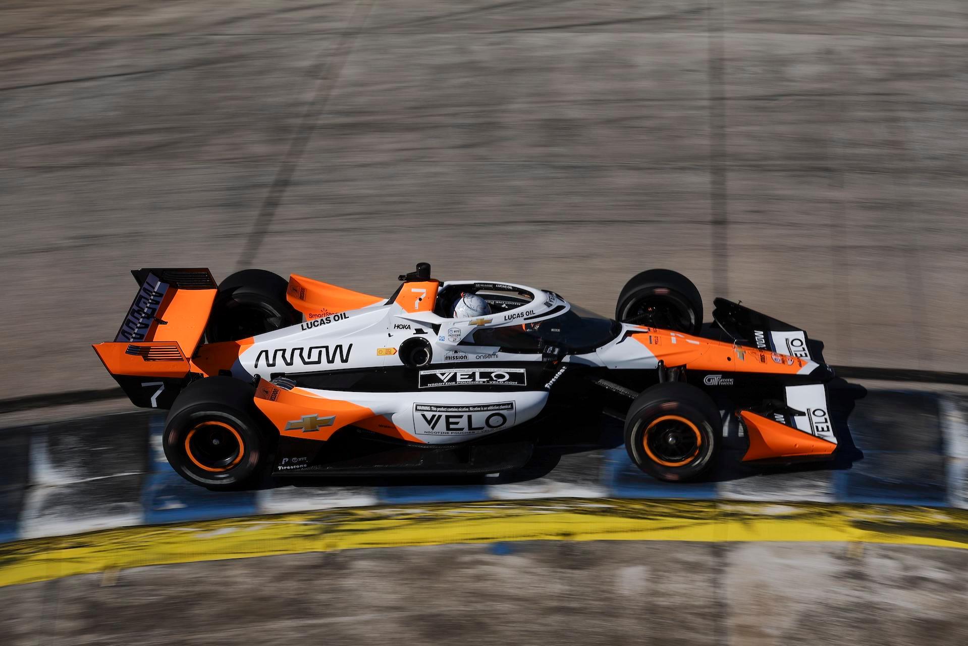 Christian Lundgaard a bordo de su McLaren