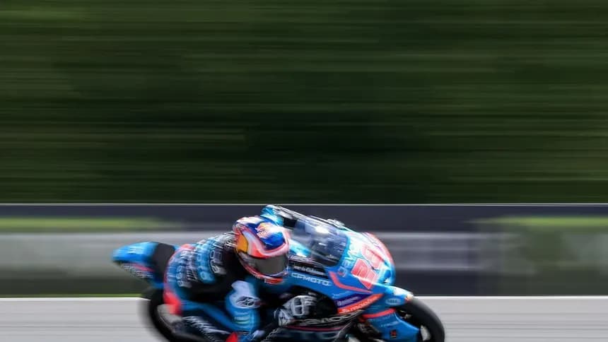 Máximo Quiles en su moto