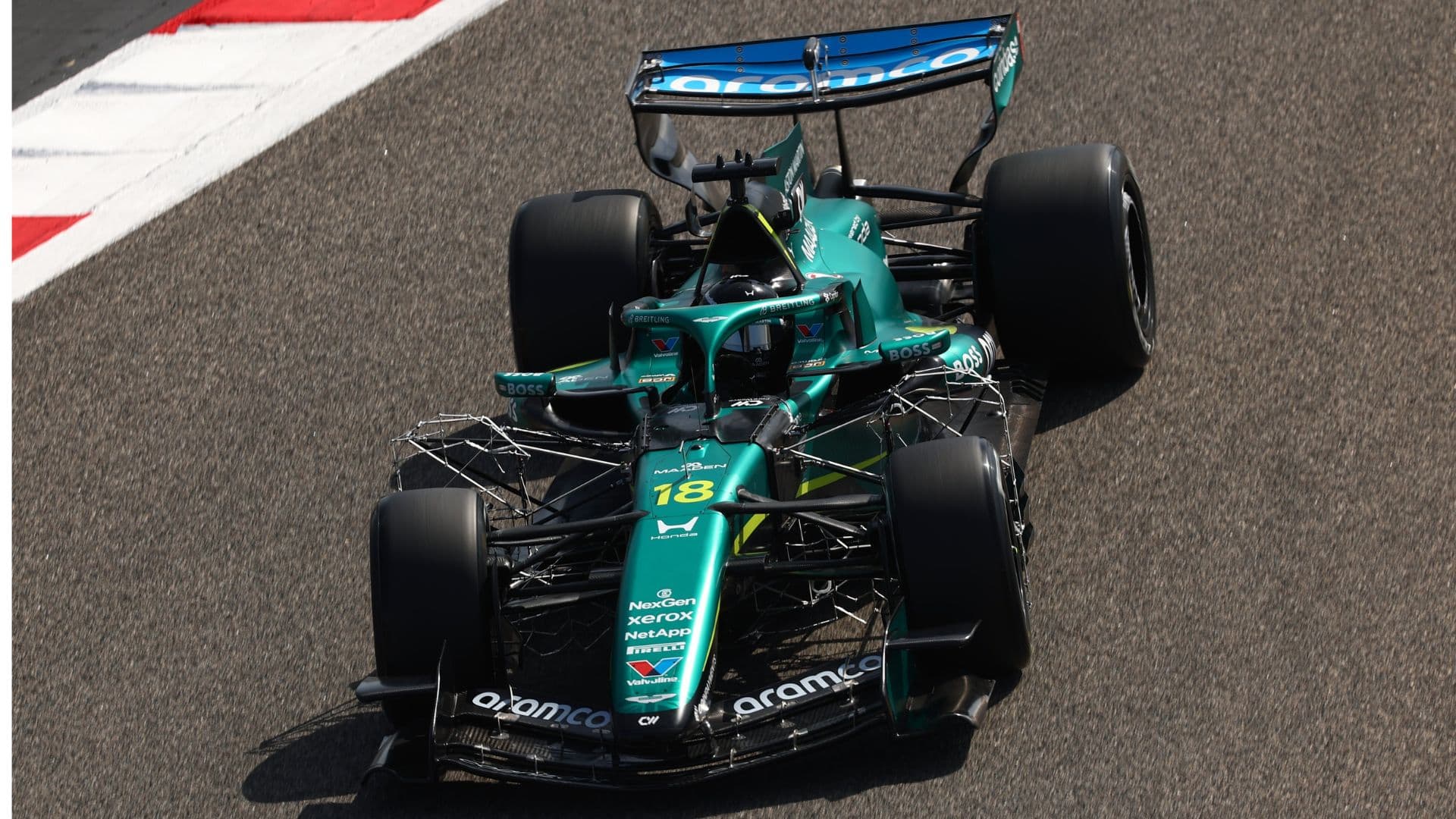 El Aston Martin de Stroll en Bahrein en los test.